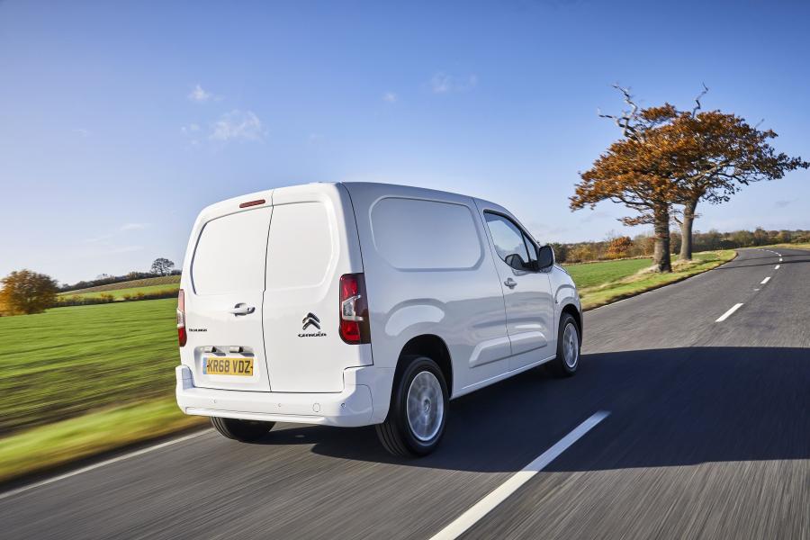  Citroen Berlingo Van 2018 года  (UK) (фото 3 из 20)